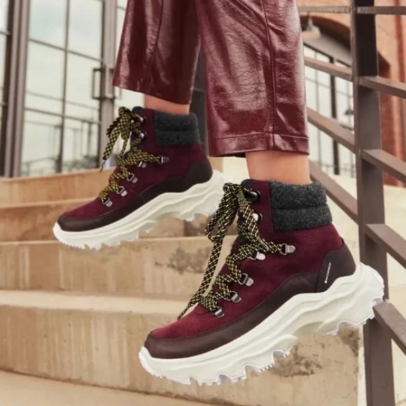NEW Sorel Kinetic Breakthru Conquest Suede Boot Platform Chunky waterproof - Picture 1 of 11